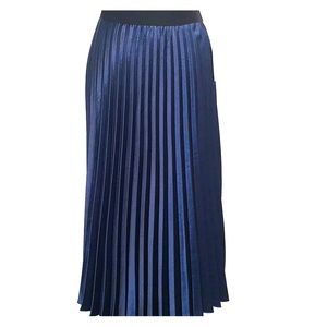 Time and Tru Midi TT Pleated Skirt